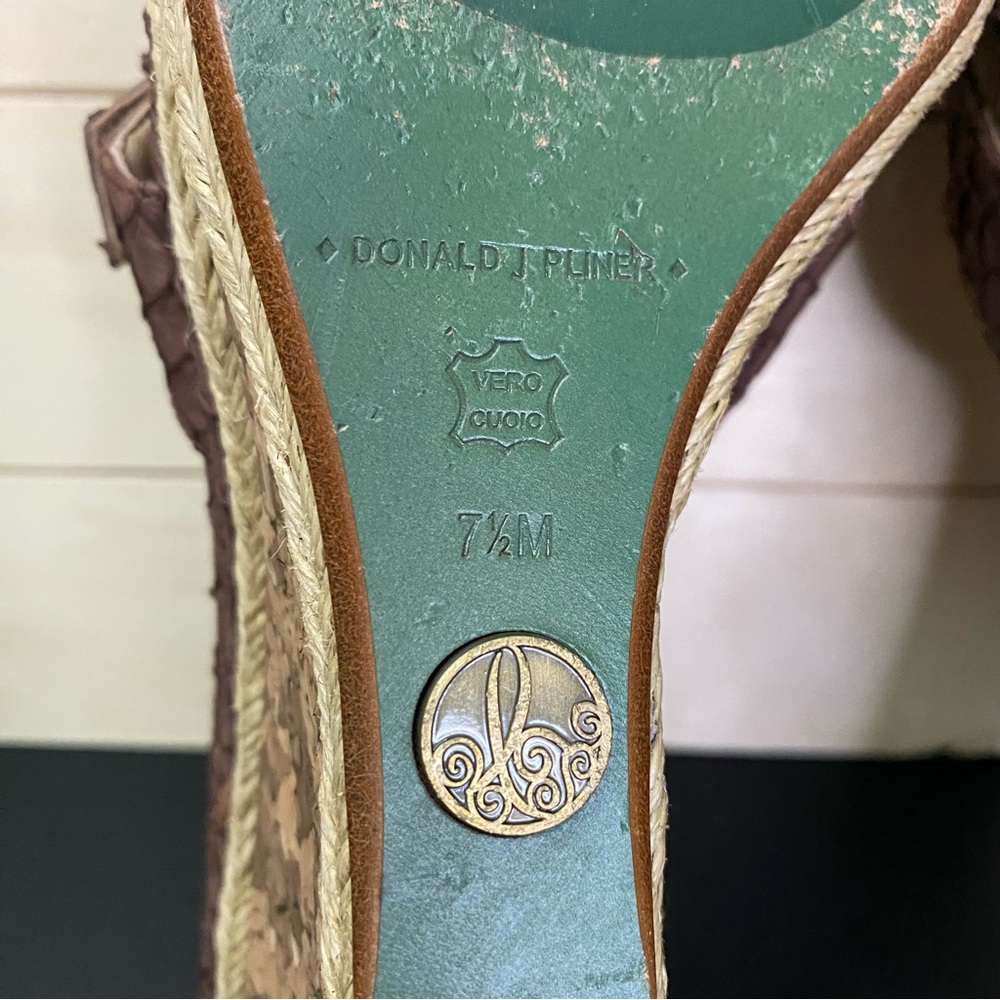 Donald Pliner Lisa Wedge Sandals Women's Size 7.5 Shoes Snakeskin Espadrille - Picture 10 of 11